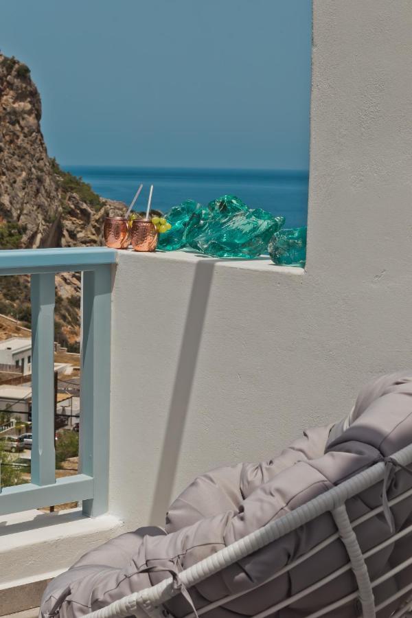 Enilion Luxury Suites Kyra Panagia Екстериор снимка