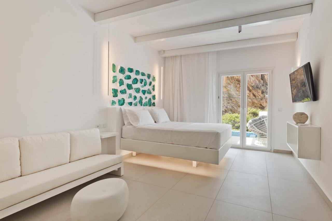 Enilion Luxury Suites Kyra Panagia Екстериор снимка
