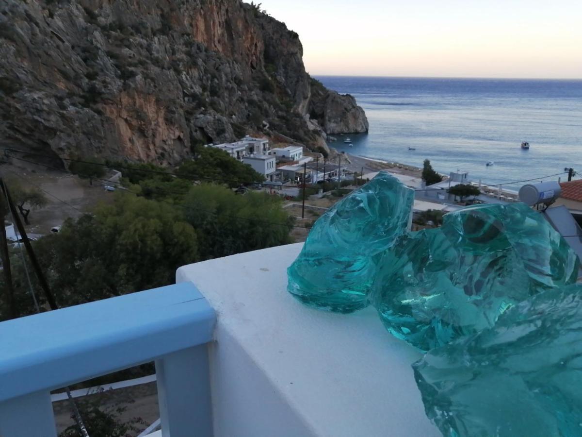 Enilion Luxury Suites Kyra Panagia Екстериор снимка