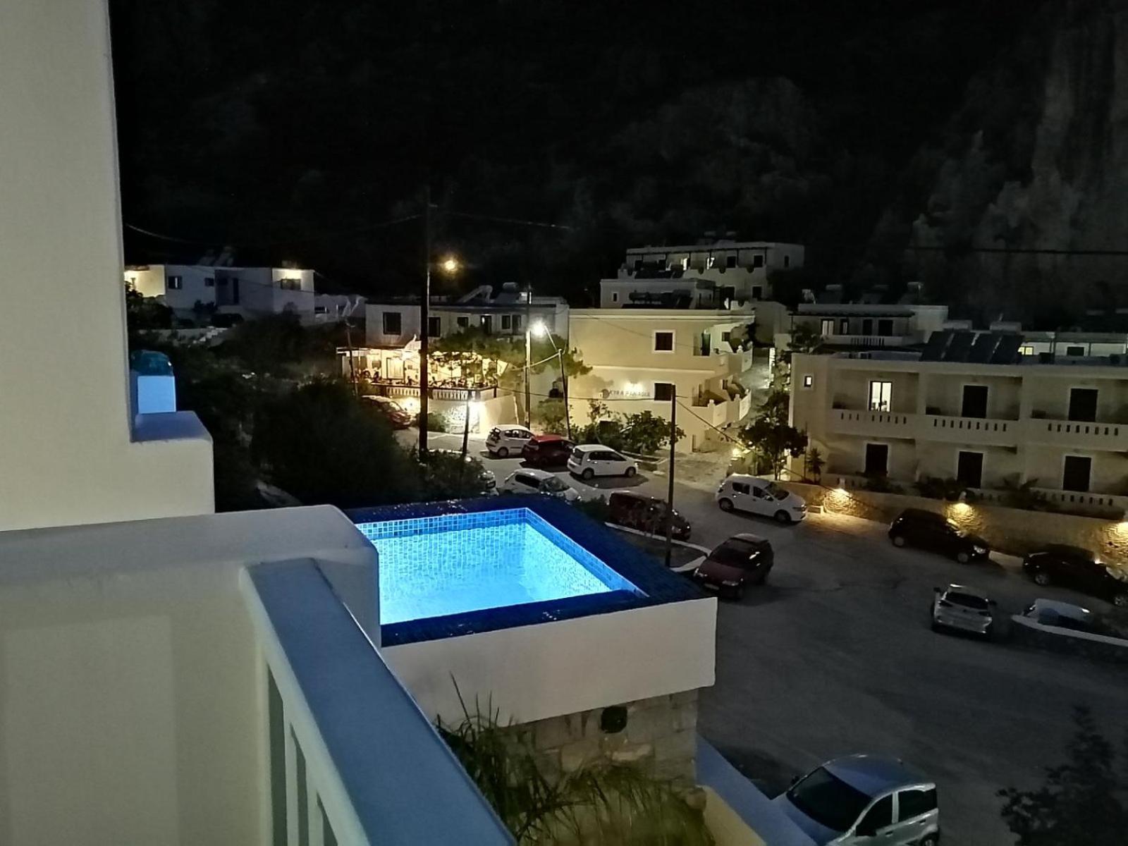 Enilion Luxury Suites Kyra Panagia Екстериор снимка