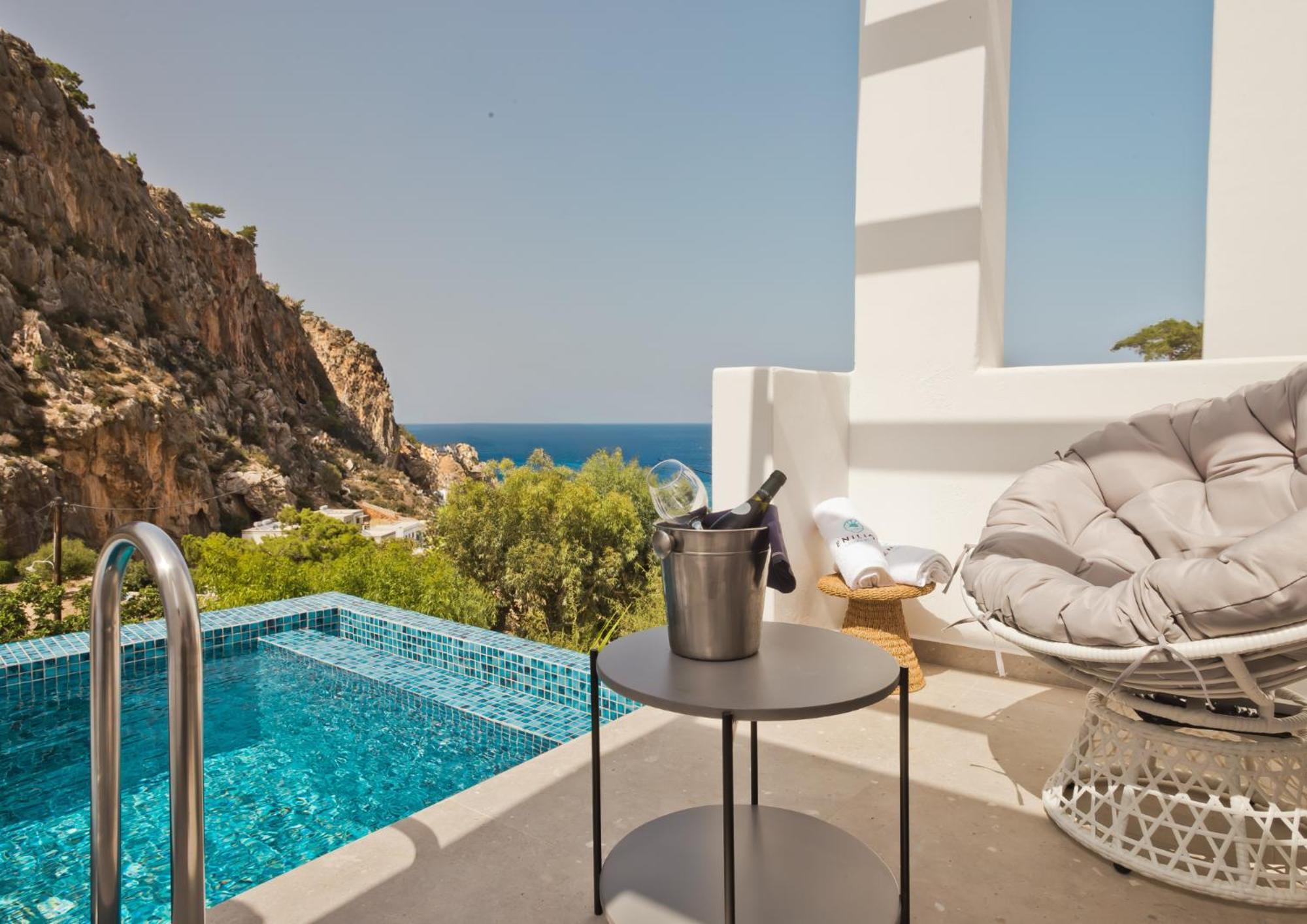 Enilion Luxury Suites Kyra Panagia Екстериор снимка